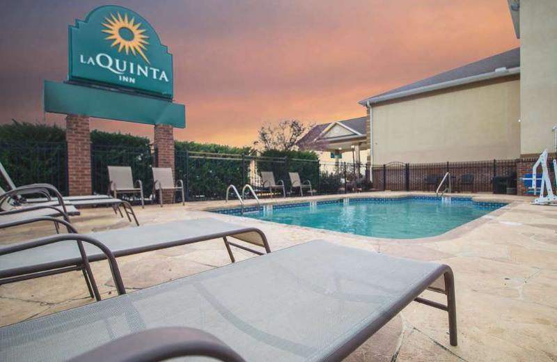 La Quinta Inn By Wyndham Calhoun South I-75 Exterior photo